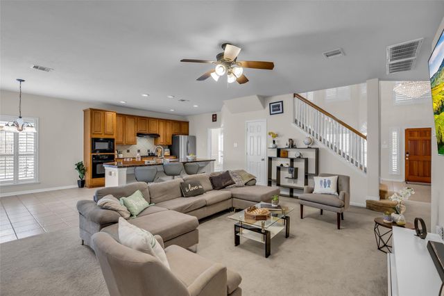 6807 Chapelfield Lane, Houston, TX 77049