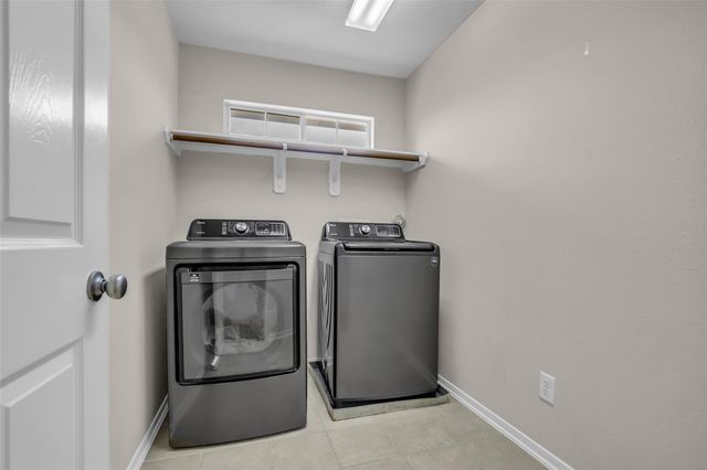 6807 Chapelfield Lane, Houston, TX 77049