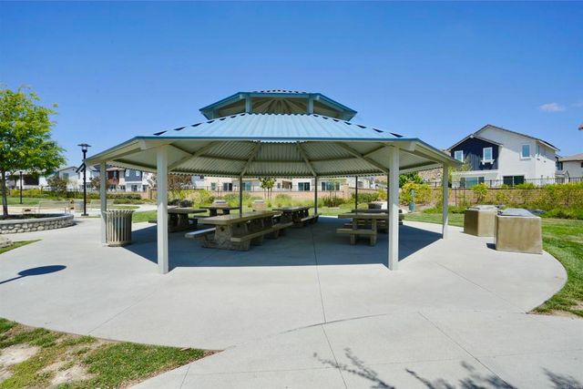 30477 Waterline Drive, Menifee, CA 92584