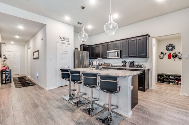 344 Freestall Drive, Midlothian, TX 76065