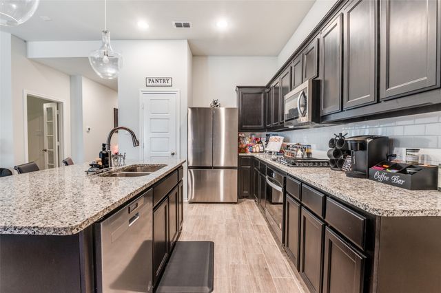 344 Freestall Drive, Midlothian, TX 76065