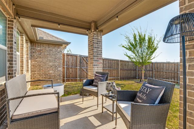 344 Freestall Drive, Midlothian, TX 76065
