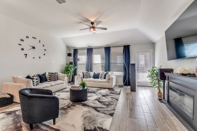 344 Freestall Drive, Midlothian, TX 76065