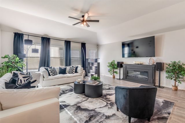 344 Freestall Drive, Midlothian, TX 76065