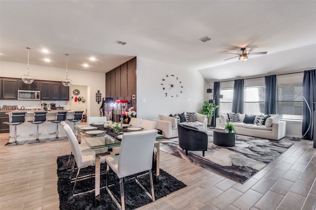 344 Freestall Drive, Midlothian, TX 76065