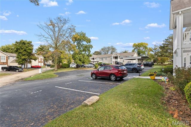 4126 Island Terrace Court, Florissant, MO 63034