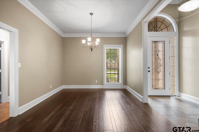 838 Carriage Dr., Tyler, TX 75703