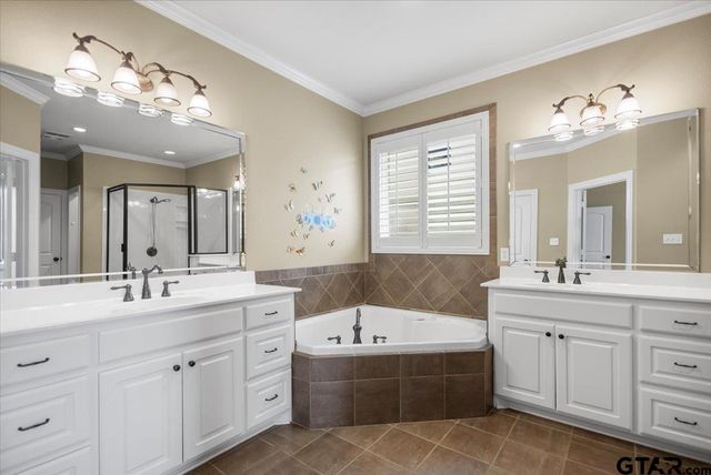 838 Carriage Dr., Tyler, TX 75703