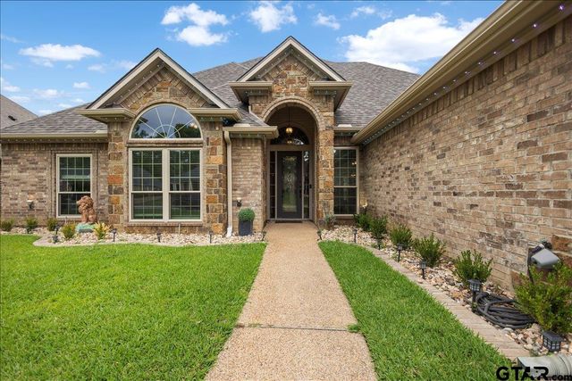 838 Carriage Dr., Tyler, TX 75703