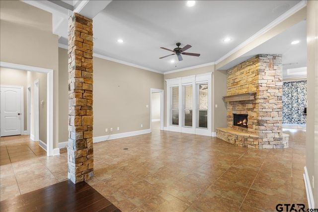 838 Carriage Dr., Tyler, TX 75703
