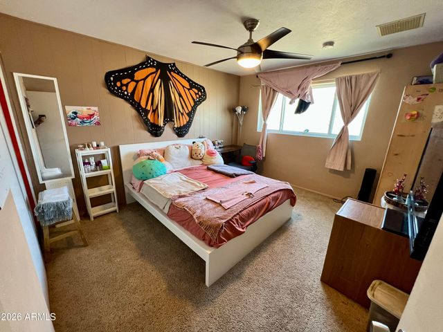 2439 W FREEWAY Lane, Phoenix, AZ 85021