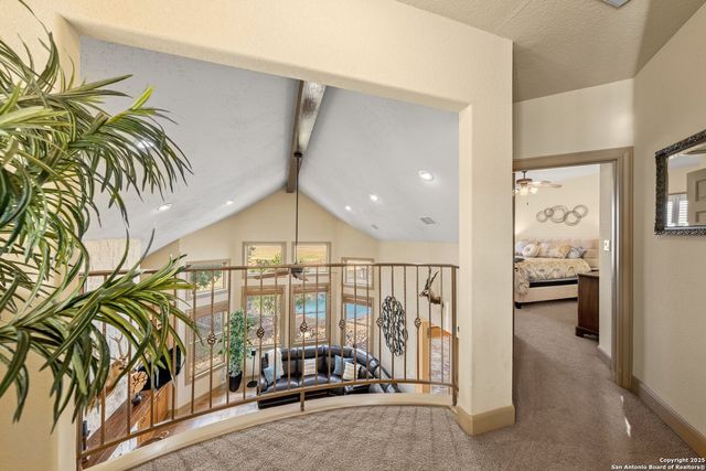 3404 Comanche Trace Dr E, Kerrville, TX 78028