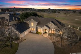 3404 Comanche Trace Dr E, Kerrville, TX 78028
