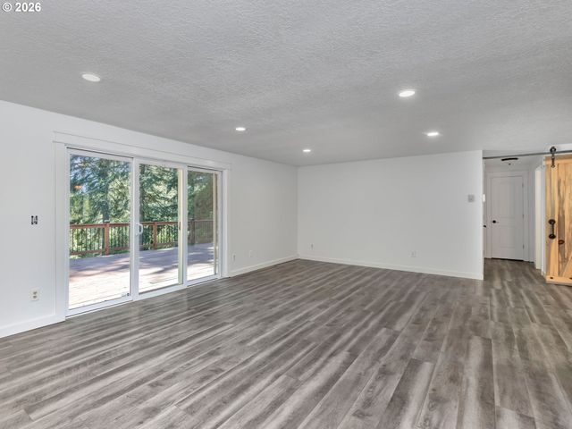 23775 S BEAVERCREEK Rd, Beavercreek, OR 97004