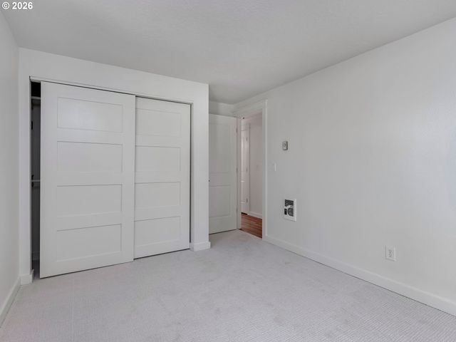 23775 S BEAVERCREEK Rd, Beavercreek, OR 97004
