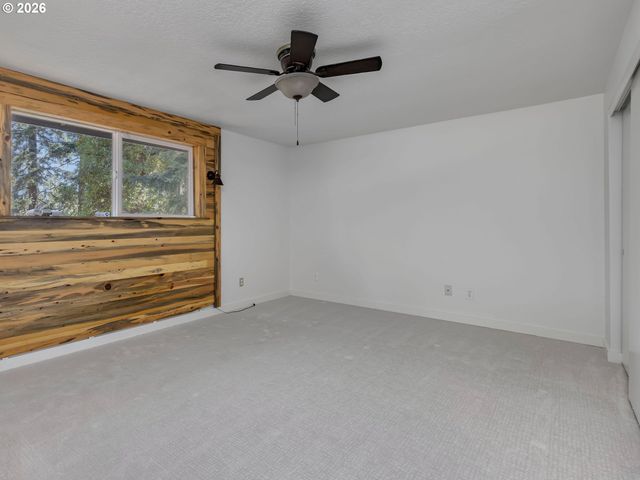 23775 S BEAVERCREEK Rd, Beavercreek, OR 97004