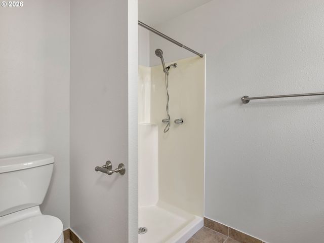 23775 S BEAVERCREEK Rd, Beavercreek, OR 97004