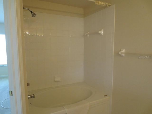 1038 VISTA CAY COURT, Brandon, FL 33511