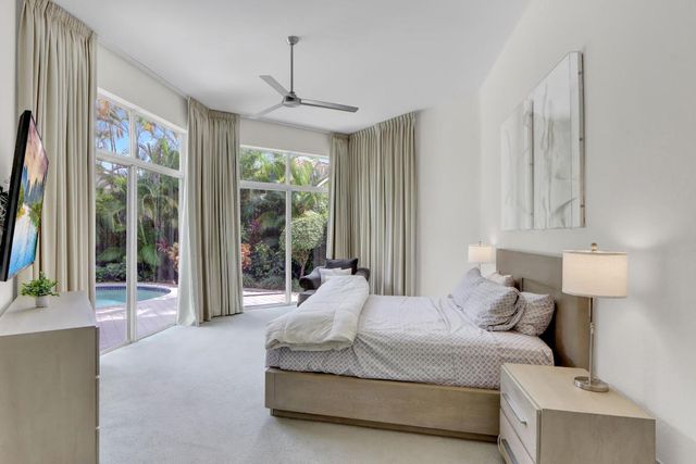 6564 Somerset Circle, Boca Raton, FL 33496