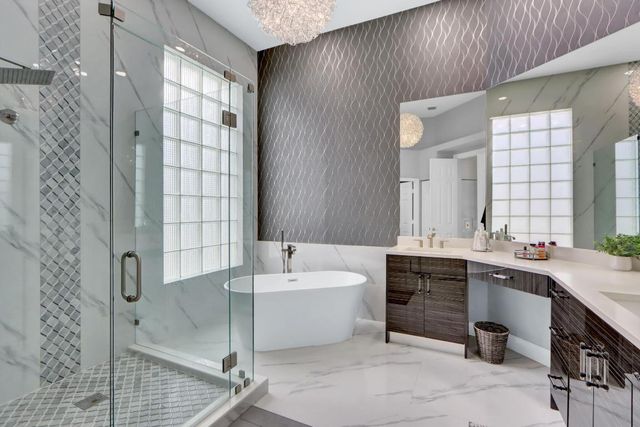 6564 Somerset Circle, Boca Raton, FL 33496