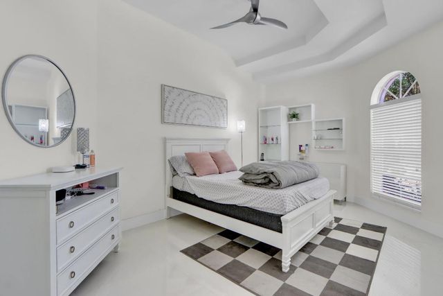 6564 Somerset Circle, Boca Raton, FL 33496