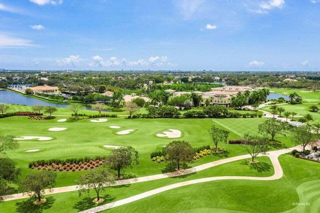 6564 Somerset Circle, Boca Raton, FL 33496