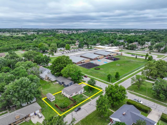 1403 Park Ave, El Dorado, KS 67042