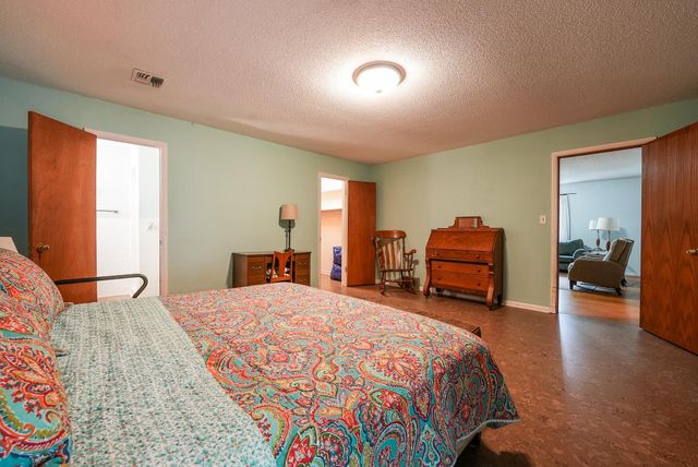 1403 Park Ave, El Dorado, KS 67042