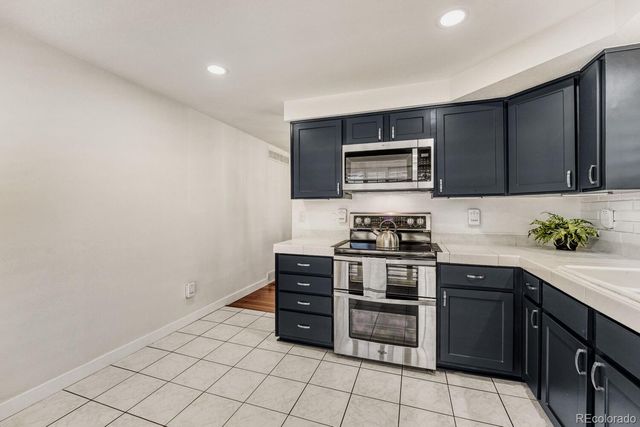 5554 S Lansing Court, Englewood, CO 80111