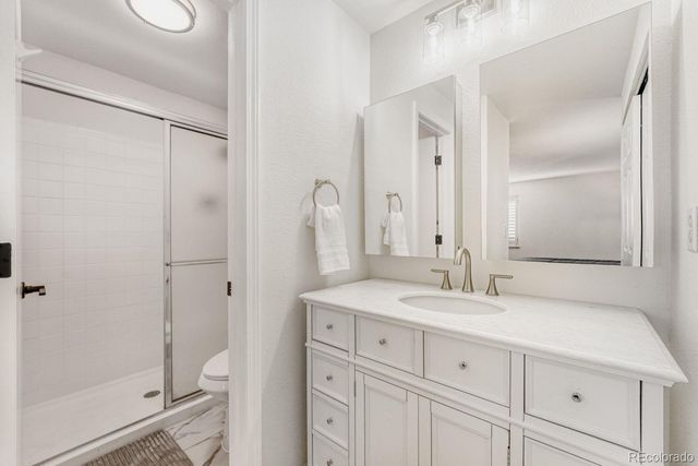 5554 S Lansing Court, Englewood, CO 80111