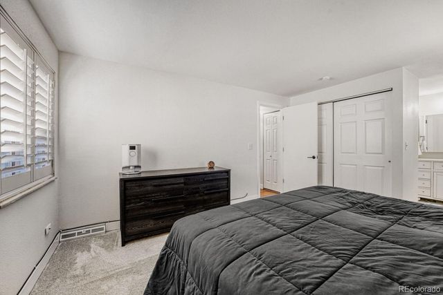 5554 S Lansing Court, Englewood, CO 80111