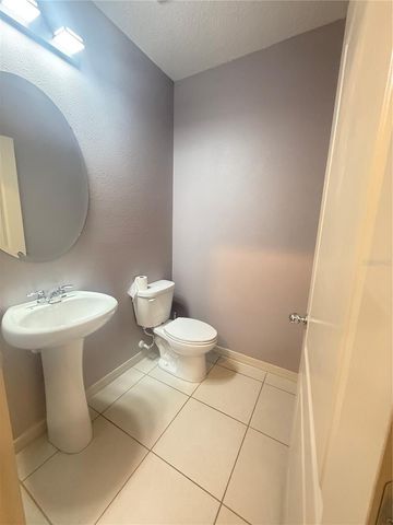 4813 APPLE BLOSSOM LANE, St Cloud, FL 34771