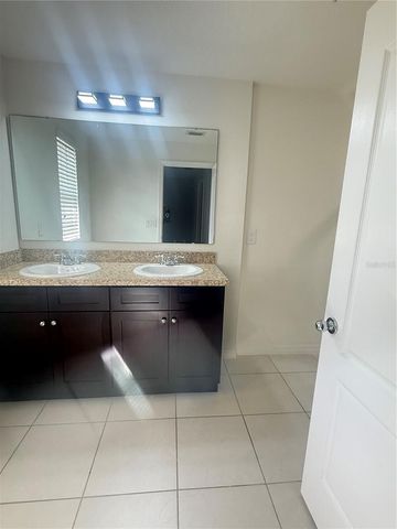 4813 APPLE BLOSSOM LANE, St Cloud, FL 34771