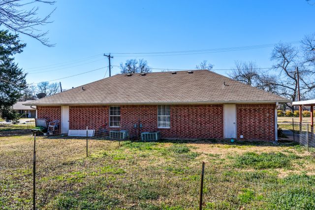 701 & 703 SW 1st Street, Cooper, TX 75432