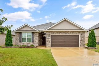 113 Pointe Haven Court SW, Huntsville, AL 35824