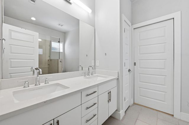 4207 Alexandria DR, Austin, TX 78749