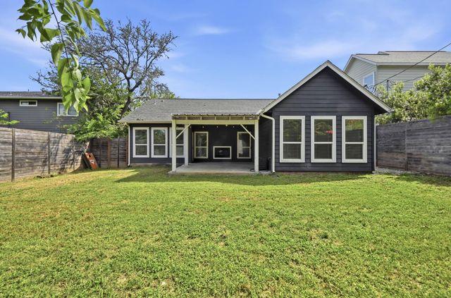 4207 Alexandria DR, Austin, TX 78749