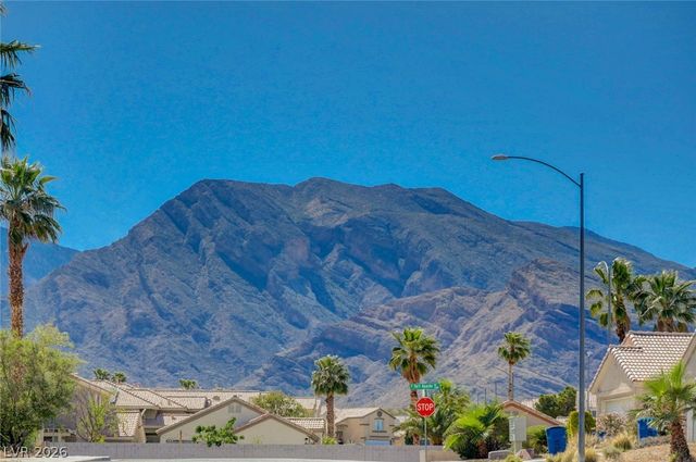 9124 Green Frost Drive, Las Vegas, NV 89129