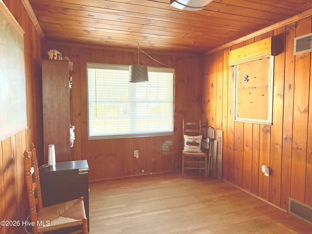 3899 Nc Highway 58 N, Trenton, NC 28585