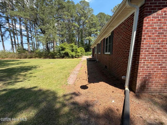 3899 Nc Highway 58 N, Trenton, NC 28585