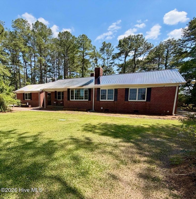 3899 Nc Highway 58 N, Trenton, NC 28585