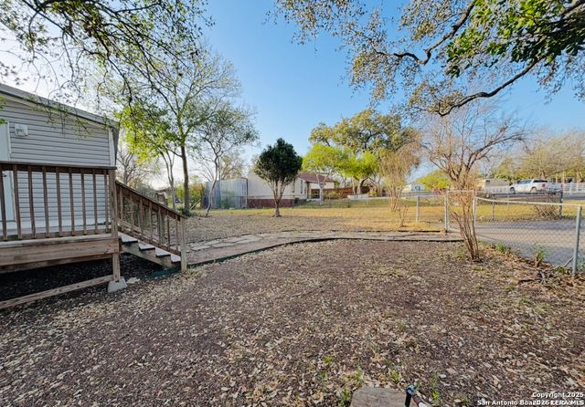 1118 wild Persimmon, San Antonio, TX 78245
