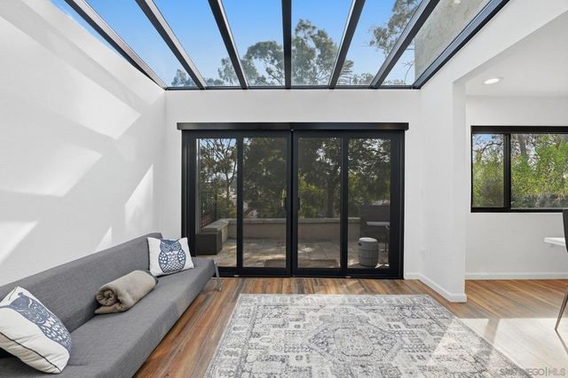 8963 Caminito Fresco, San Diego, CA 92037