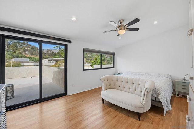 8963 Caminito Fresco, San Diego, CA 92037