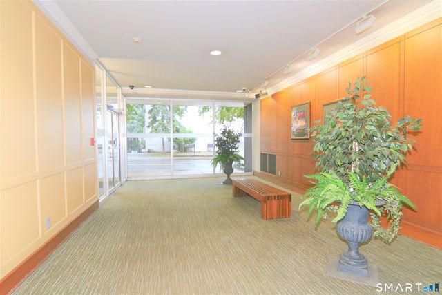 140 Grove Street 2H, Stamford, CT 06901