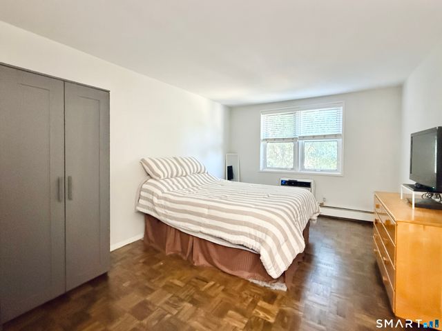 140 Grove Street 2H, Stamford, CT 06901