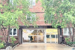 140 Grove Street 2H, Stamford, CT 06901