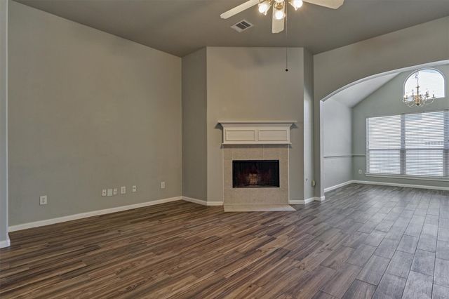 11118 Creekline Meadow Court, Cypress, TX 77429