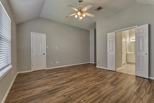 11118 Creekline Meadow Court, Cypress, TX 77429