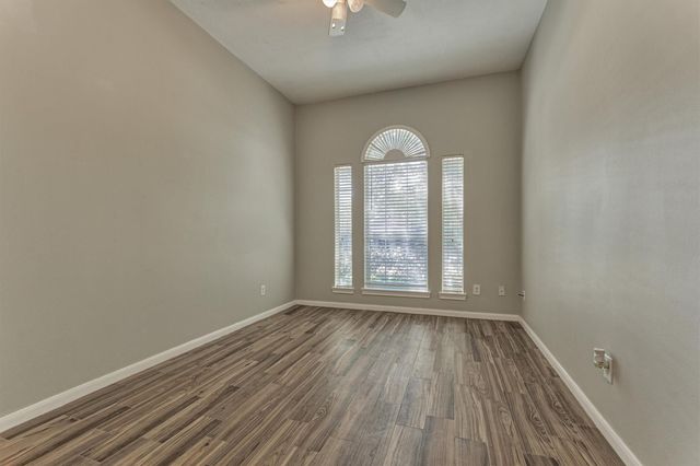 11118 Creekline Meadow Court, Cypress, TX 77429